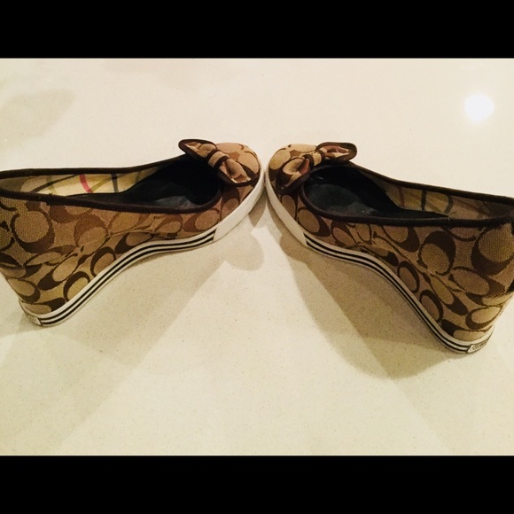 —COACH WEDGES— - Picture 4 of 5